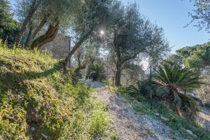 2 Parking - Lerici Center & Home - Rùstegu Dùze