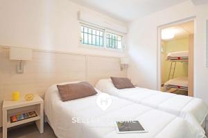 SELECTSOHOME - Joli T4 avec Jardin, Terrasse et Parking pour 6 personnes !- FOS-02