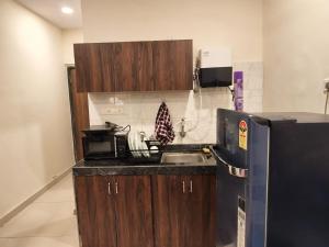 Ivy Good Vibes 302 C-Wing Oshiwara Mumbai