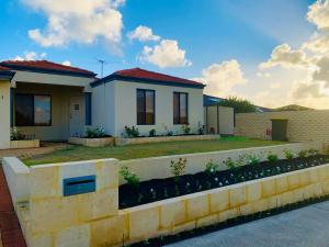 Newly Renovated Room,Bathroom and private Kitchen