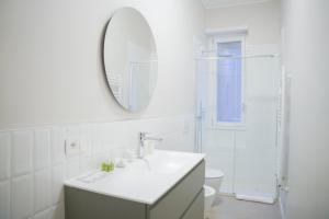 Navigli-Metro-Moda & Design District AC & Self Check-In