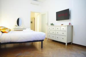 Navigli-Metro-Moda & Design District AC & Self Check-In