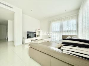 Amay 880 Torrevieja by Villas&You