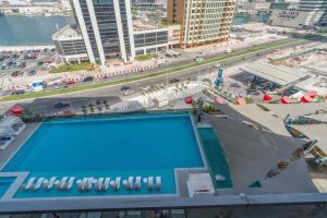 Luxury 2BR Business Bay Balcony