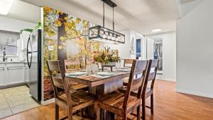 CL605 The Riverside Retreat Pigeon Forge