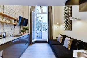 Nice Mezzanine - private balcony-Notting Hill Gate