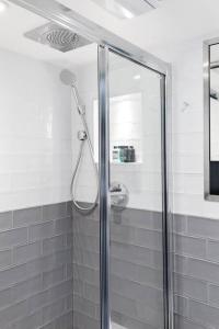 Bright and compact duplex Loft in Notting Hill