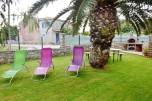 Bright apartment in Zambratija