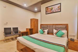Hotel Golden Ramayan Elite Near Ram Temple With Free Parking & Wifi #Lift Available #Family Hotel #Best Hotel