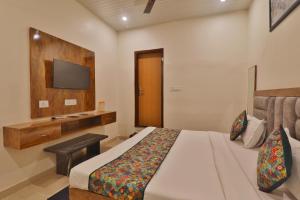 Hotel Golden Ramayan Elite Near Ram Temple With Free Parking & Wifi #Lift Available #Family Hotel #Best Hotel