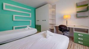 Shanti - a Luxury 3BR House with Rooftop Terrace