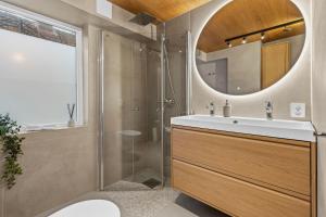 Large Historic Apartment in the best part of Bergen