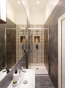 Ground floor -studio-located in Notting Hill Gate