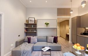 Ground floor -studio-located in Notting Hill Gate