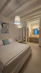 Exclusive Mykonos Villa with Premium Pool