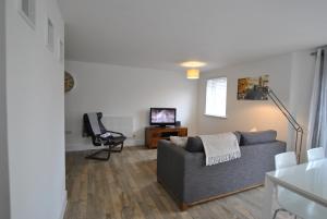 Two Bed Two Bath Apartments at Pavilions by Accommodation Windsor Ltd
