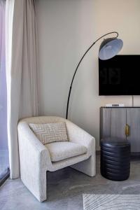 Frank Porter - Peninsula One