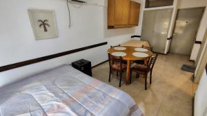 Ambiente con wifi Plaza Colon