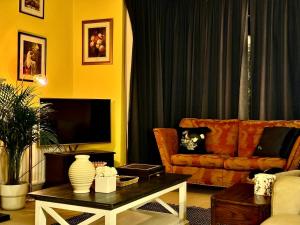 Large Edwardian Home Sleeps 12 Near London