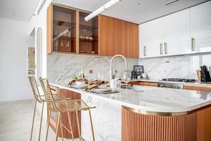 Frank Porter - Ellington Beach House