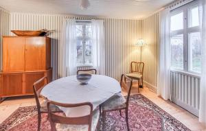 Awesome Home In Frändefors