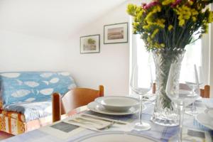 Apartment with terrace and garden access