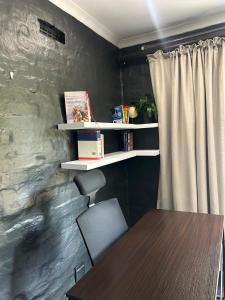 Kloof Blackwood Cottage Modern Studio