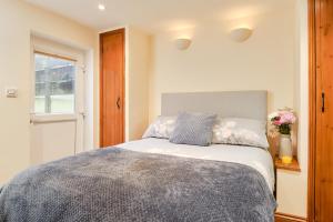 Finest Retreats - The Barn at St Just