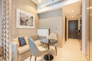 Sleek Home in Business Bay with Panoramic Views