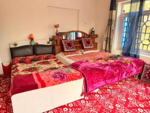 Habib Guest House GULMARG 11