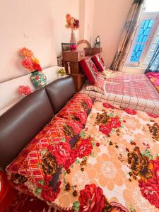 Habib Guest House GULMARG 11