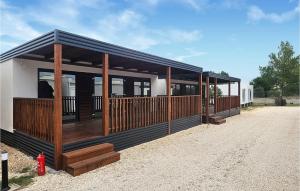 Gorgeous Home In Privlaka