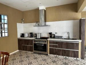 La Luján Ayres de Campo