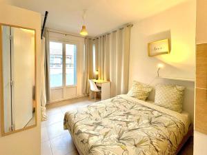 Le Colbert, spacieux, 4 chambres, 4 salles de bain