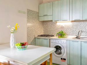 Apartment 6 beds in Residence in Golfo Aranci just 150 mt from the sea