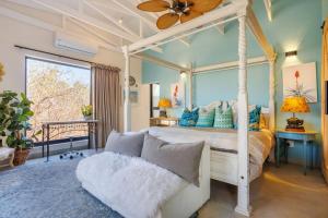 Bushveld Villa w Pool, Firepit & Outdoor Living