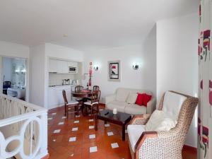 DUPLEX COM VISTA MAR e SOLARIO PRIVATIVO T2