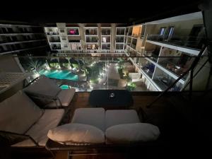 Modern apartment with pool view, Kech