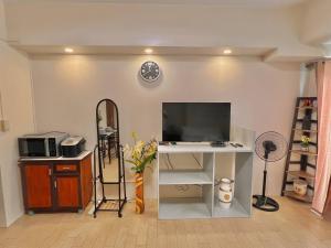 Cozy BB in the Heart of Quezon City