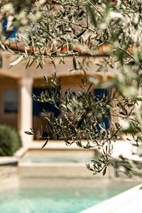 Beautiful Villa Torre IV with sauna in Tar