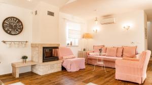 Beautiful Villa Torre IV with sauna in Tar