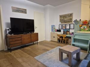 Appartement met 2 slaapkamers en tuin in Amsterdam