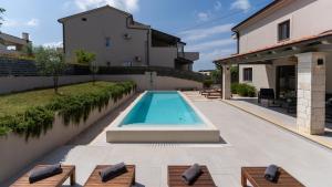 Modern villa Molindrio with pool in Porec