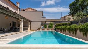 Modern villa Molindrio with pool in Porec