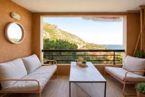 T2, swimming pool, Tennis MC