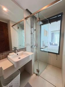 Modern 1 Bedroom Apartment - At The Tree Rawai