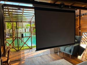 Cozy Lagoon Bungalows & Pool