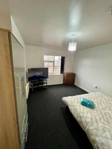 Modern 1-Bed Retreat Cozy, Bright and Central