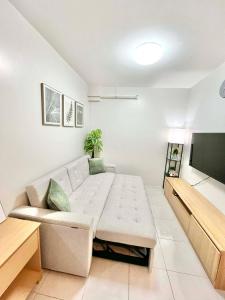 Cozy Family 2BR Condo for 8pax with Wi-Fi & Netflix Unit Nate by GERRA at Urban Deca Homes Banilad