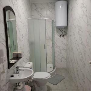 Готель Верховинський